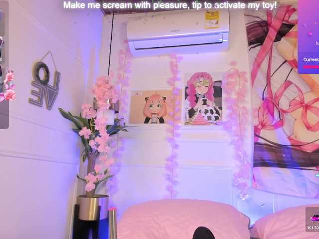 Nami-Molly live cam on BongaCams