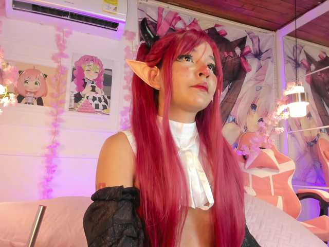 Nami-Molly live cam on BongaCams