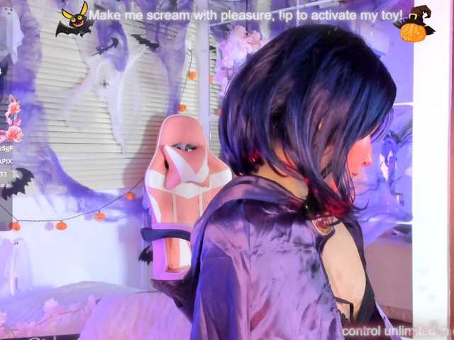 Nami-Molly live cam on BongaCams