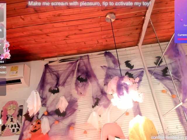 Nami-Molly live cam on BongaCams