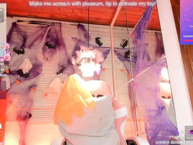 Nami-Molly live cam on BongaCams