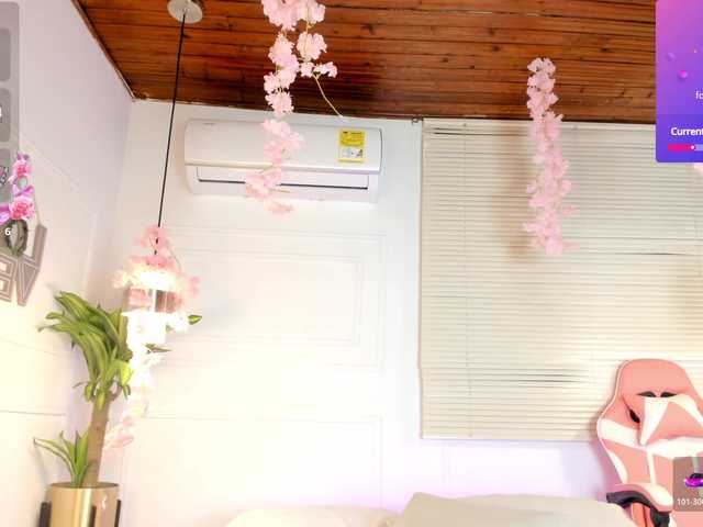 Nami-Molly live cam on BongaCams