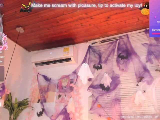 Nami-Molly live cam on BongaCams