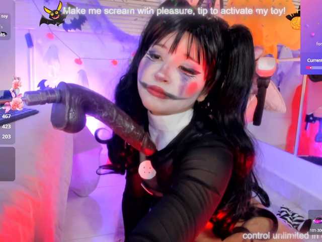 Nami-Molly live cam on BongaCams