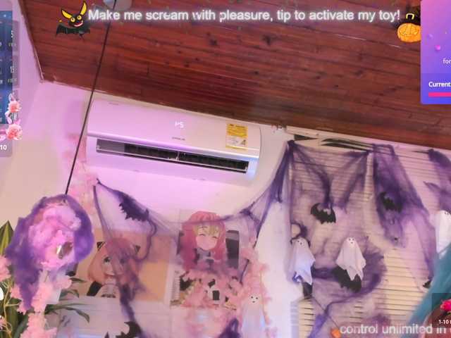 Nami-Molly live cam on BongaCams