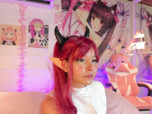 Nami-Molly live cam on BongaCams