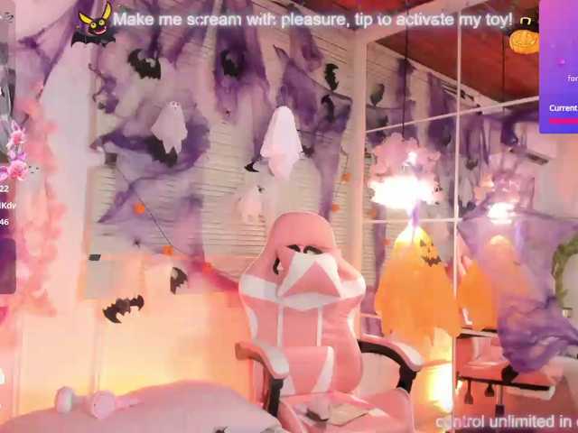 Nami-Molly live cam on BongaCams