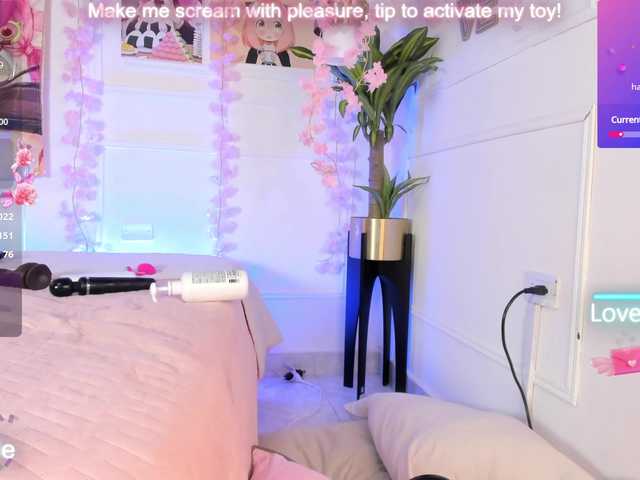 Nami-Molly live cam on BongaCams