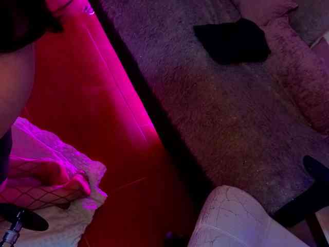 phoenixx777 webcam