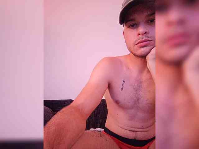 Johnathan-1 Sex Cam Show