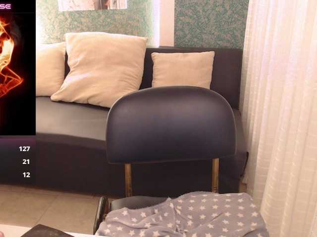 Miidnightt-Dessire live cam on BongaCams