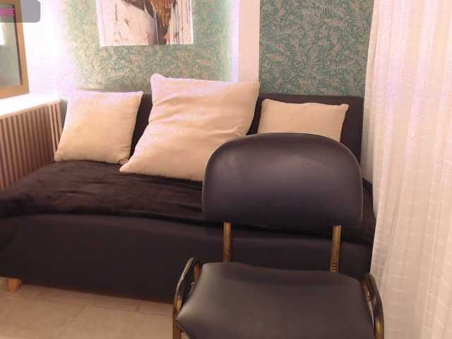 Miidnightt-Dessire live cam on BongaCams