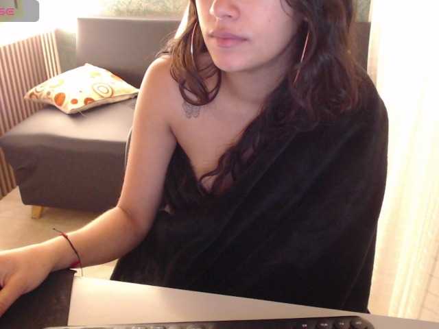 Miidnightt-Dessire
