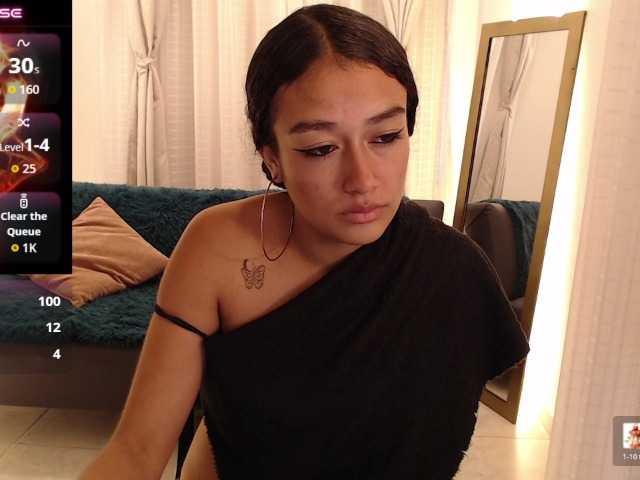 Miidnightt-Dessire live cam on BongaCams