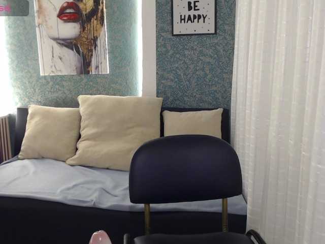 Miidnightt-Dessire live cam on BongaCams