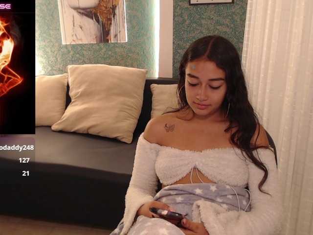Miidnightt-Dessire live cam on BongaCams
