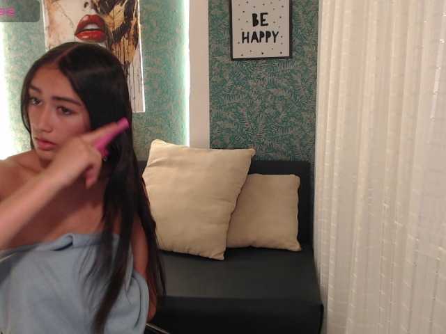 Miidnightt-Dessire live cam on BongaCams