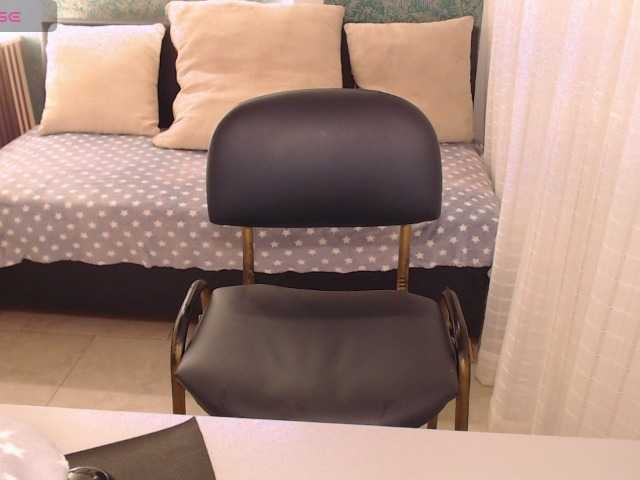 Miidnightt-Dessire live cam on BongaCams