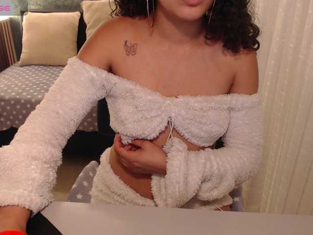 Miidnightt-Dessire live cam on BongaCams