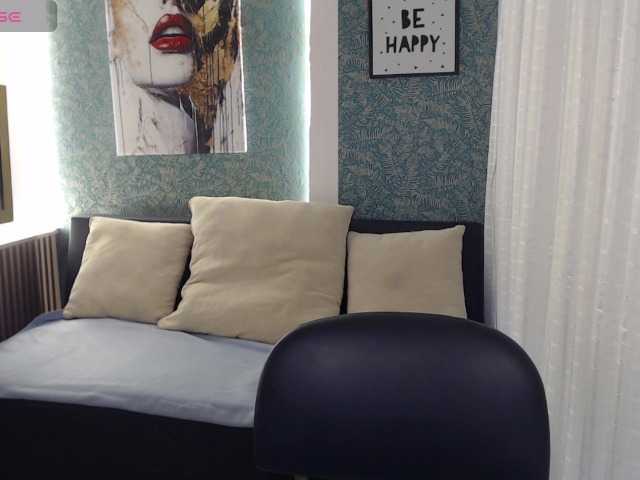 Miidnightt-Dessire live cam on BongaCams