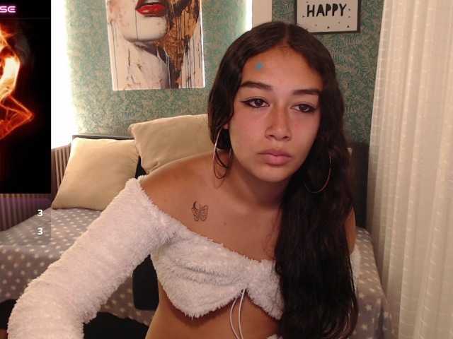 Miidnightt-Dessire live cam on BongaCams