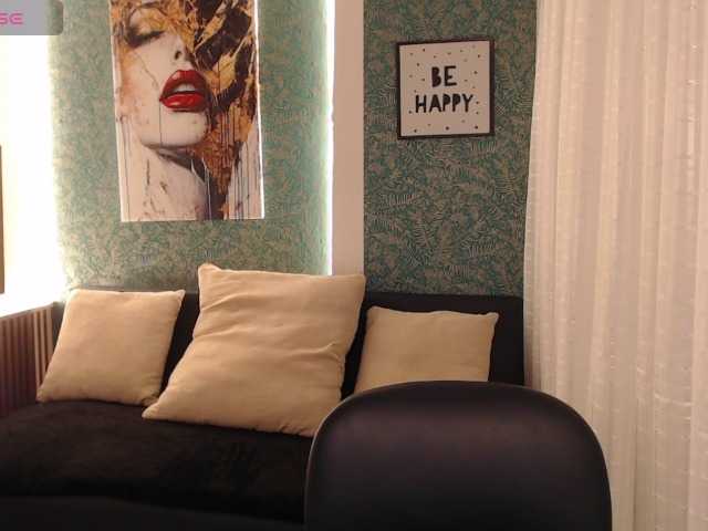 Miidnightt-Dessire live cam on BongaCams
