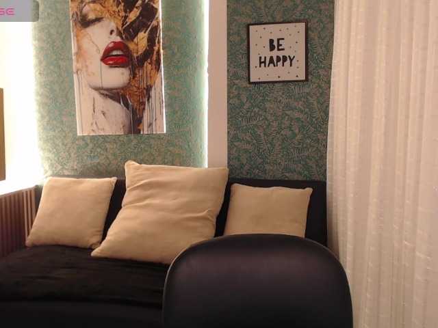 Miidnightt-Dessire live cam on BongaCams