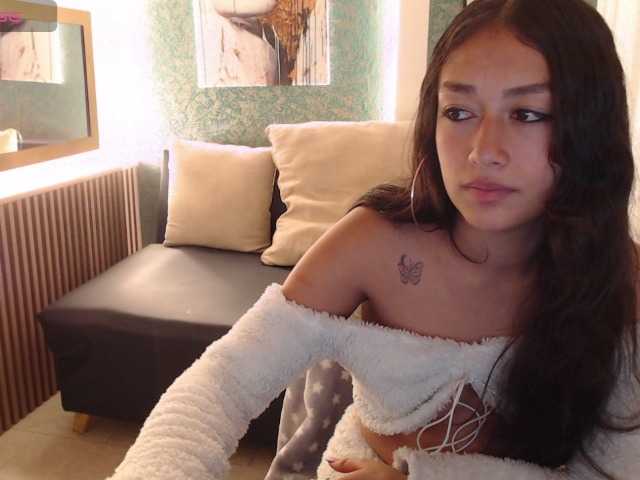 Miidnightt-Dessire live cam on BongaCams