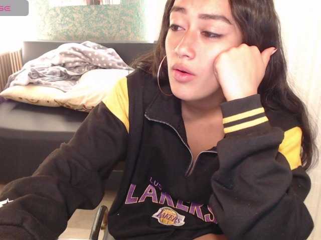 Miidnightt-Dessire live cam on BongaCams