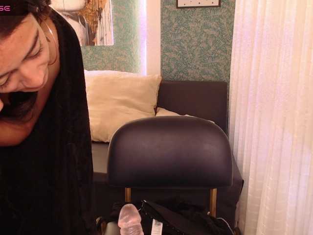Miidnightt-Dessire live cam on BongaCams