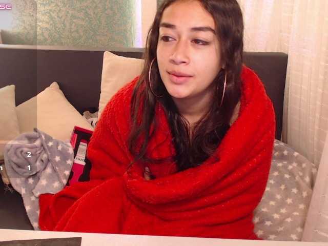 Miidnightt-Dessire live cam on BongaCams