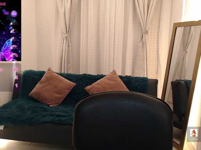 Miidnightt-Dessire live cam on BongaCams