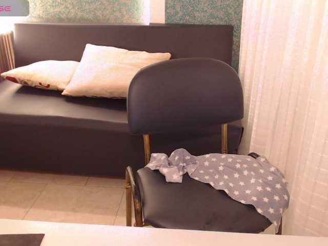 Miidnightt-Dessire live cam on BongaCams