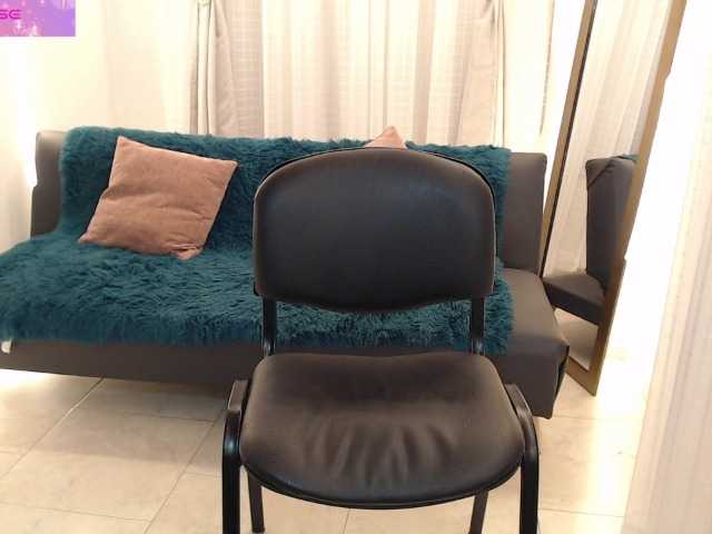 Miidnightt-Dessire live cam on BongaCams