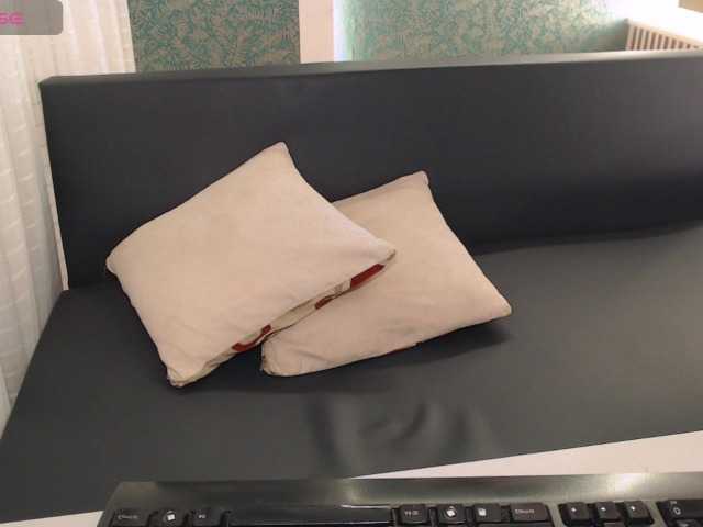 Miidnightt-Dessire live cam on BongaCams