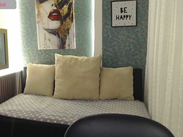 Miidnightt-Dessire live cam on BongaCams