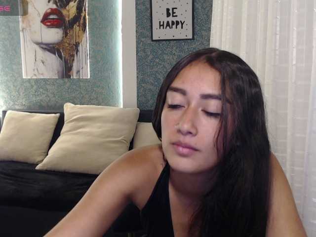 Miidnightt-Dessire live cam on BongaCams