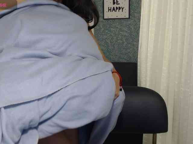 Miidnightt-Dessire webcam