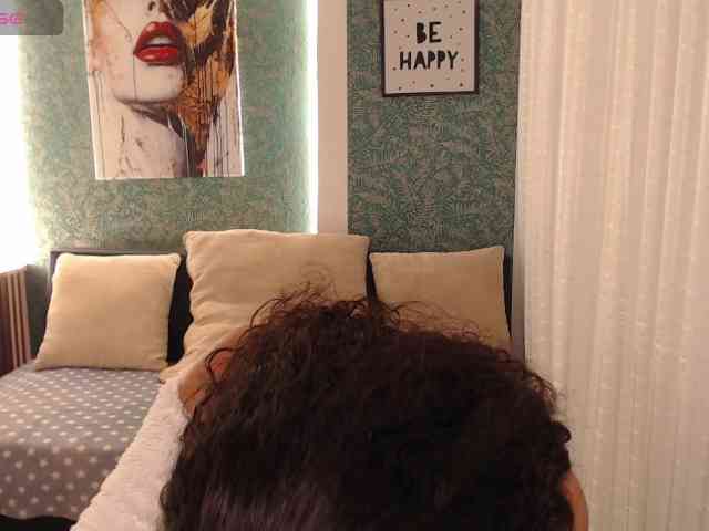 Miidnightt-Dessire