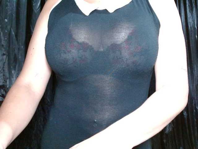 HELOOO1 live webcam show