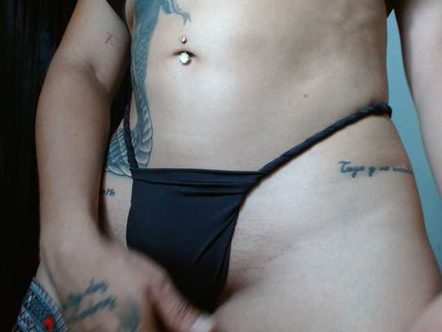 helooo1 live cam preview