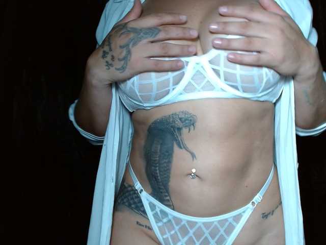 HELOOO1 live webcam show
