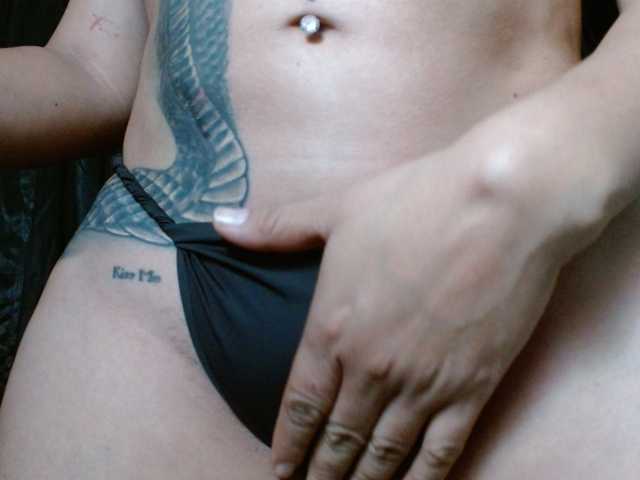 helooo1 live cam preview