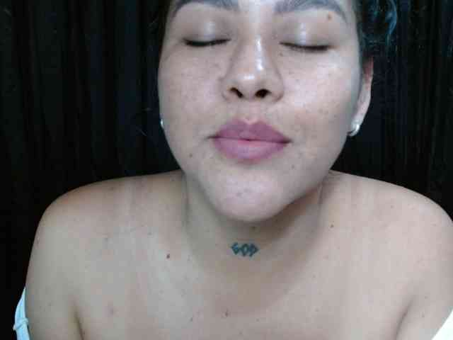 helooo1 webcam