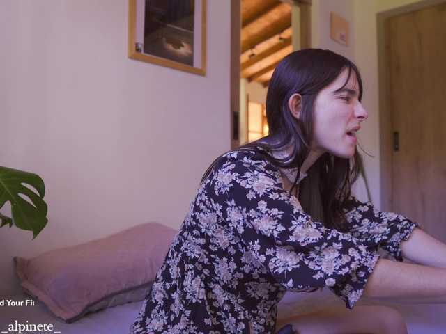 Alphonsine live cam on BongaCams