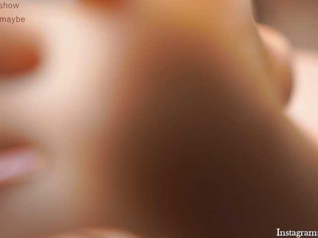 Alphonsine live cam on BongaCams