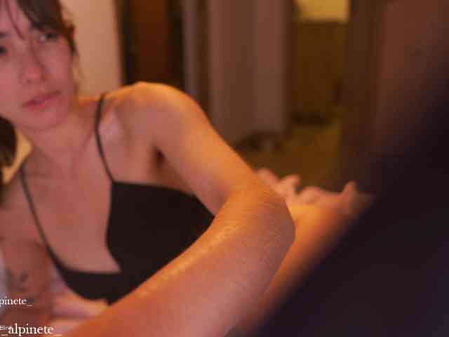 Alphonsine's cam show statistics and live stream