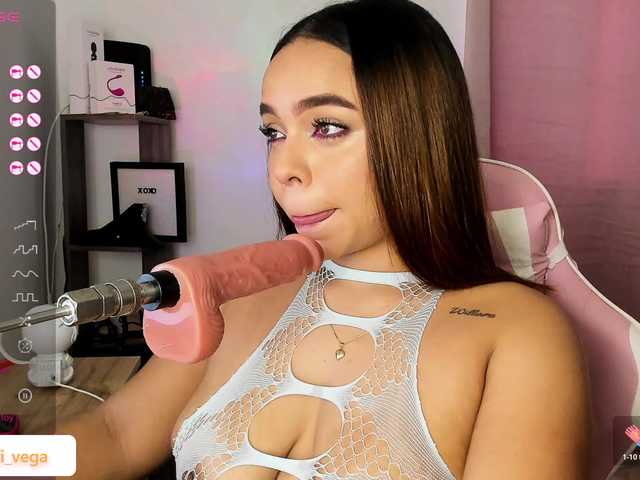 MissVega-01 live webcam show
