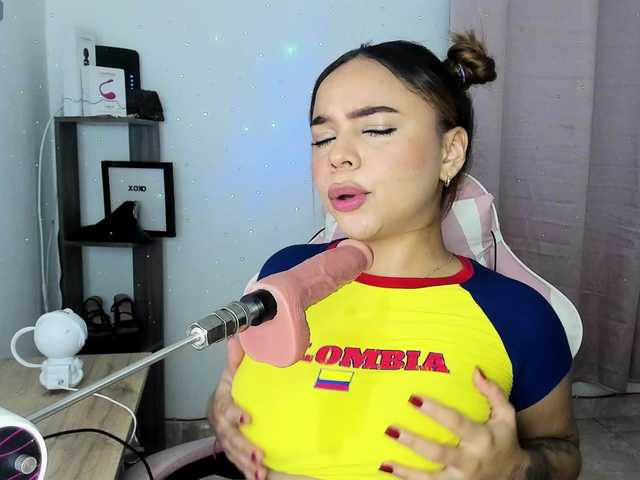MissVega-01 live webcam show