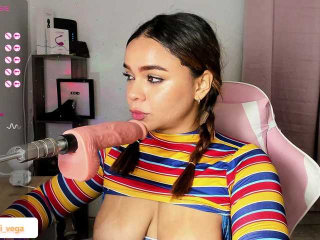 MissVega-01 live cam on BongaCams